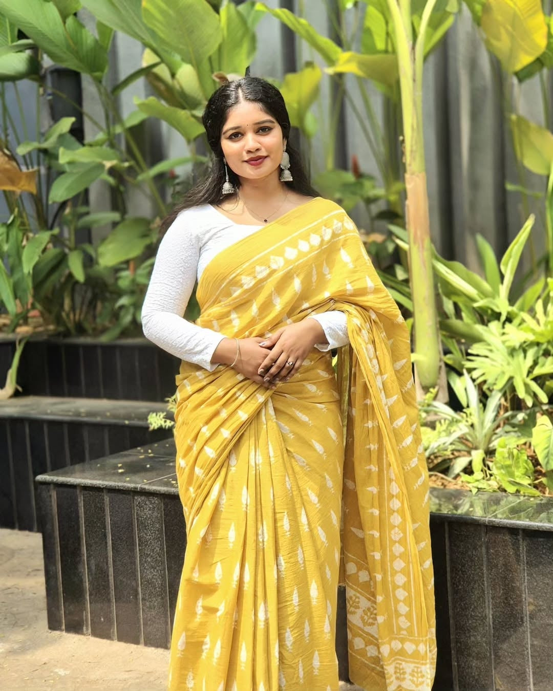 Flameboyant 1 Minute Ready To Wear Yellow Mul Cotton Digital Printed Saree