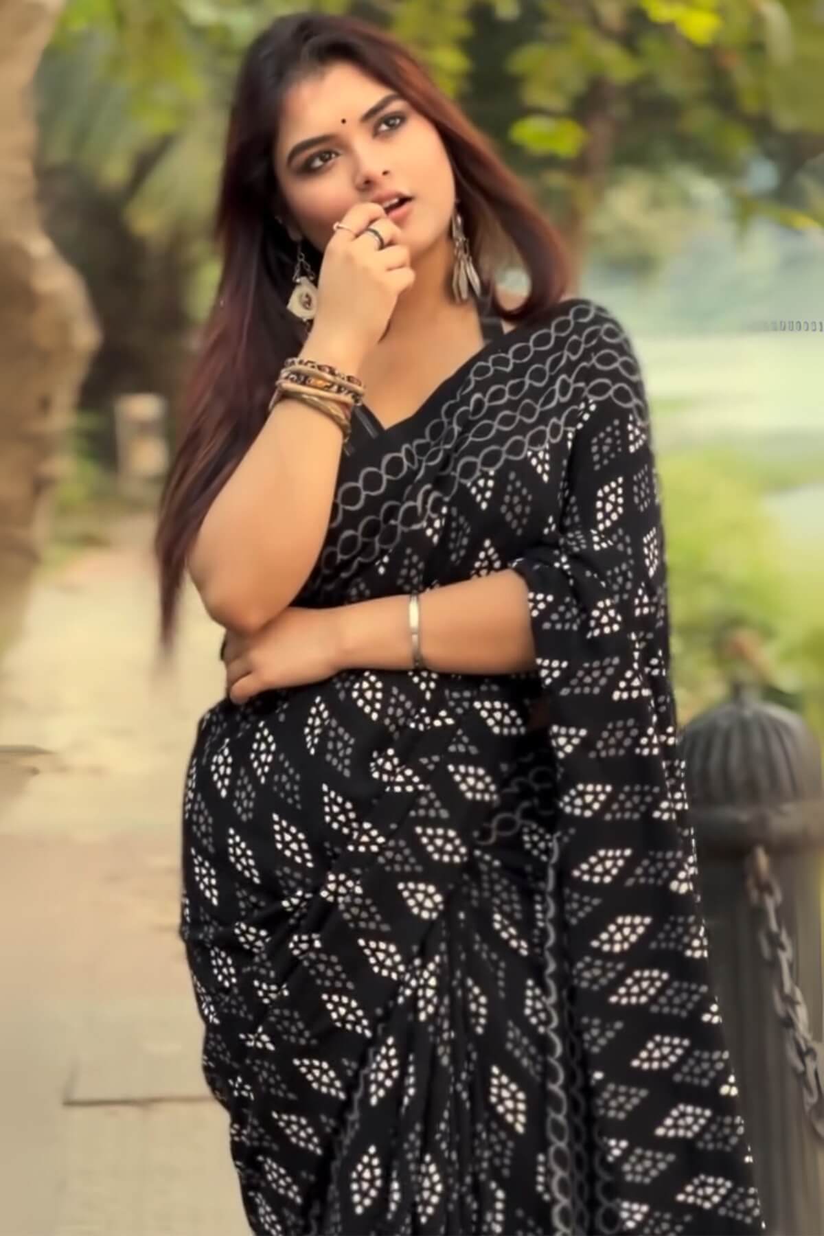 Entrancing 1 Minute Ready To Wear Black Mul Cotton Digital Printed Saree