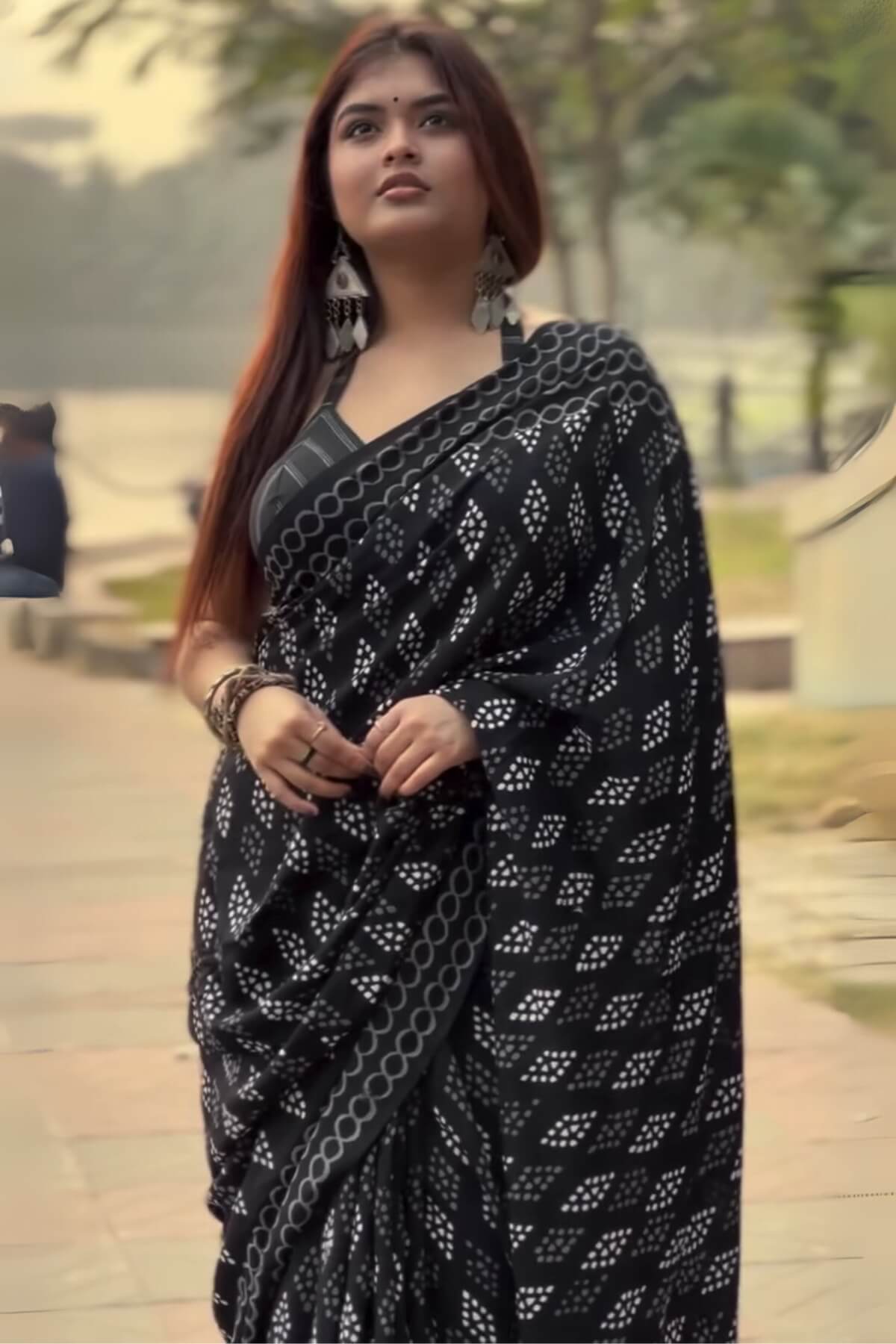 Entrancing 1 Minute Ready To Wear Black Mul Cotton Digital Printed Saree