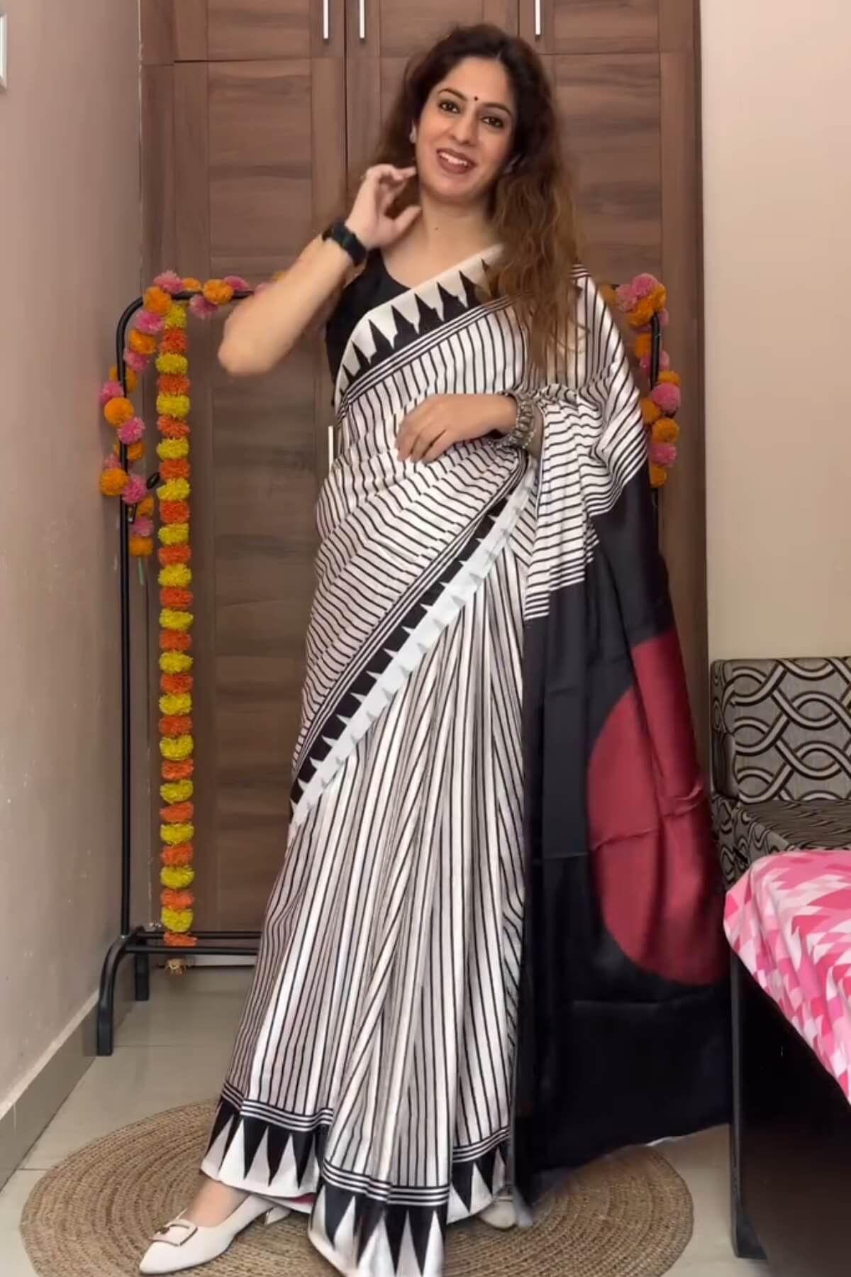 Rhapsody Off White 1 Minute Ready To Wear Digital Printed Crape Silk Saree