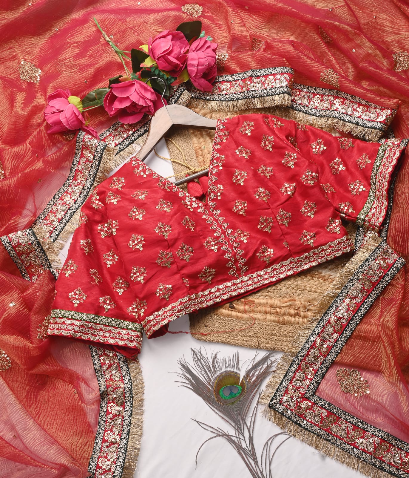 Prettiest Red Cursh Silk Saree With Mellifluous Blouse Piece