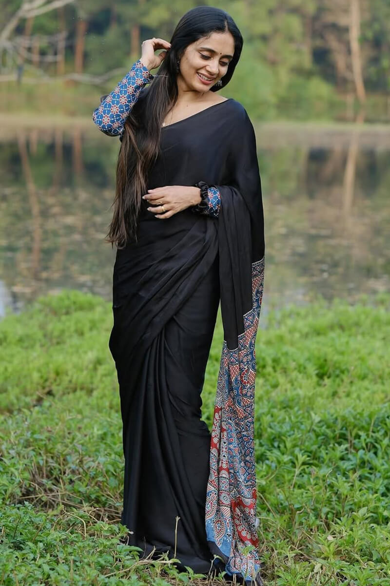 Skinny Black 1 Minute Ready To Wear Digital Printed Crape Silk Saree