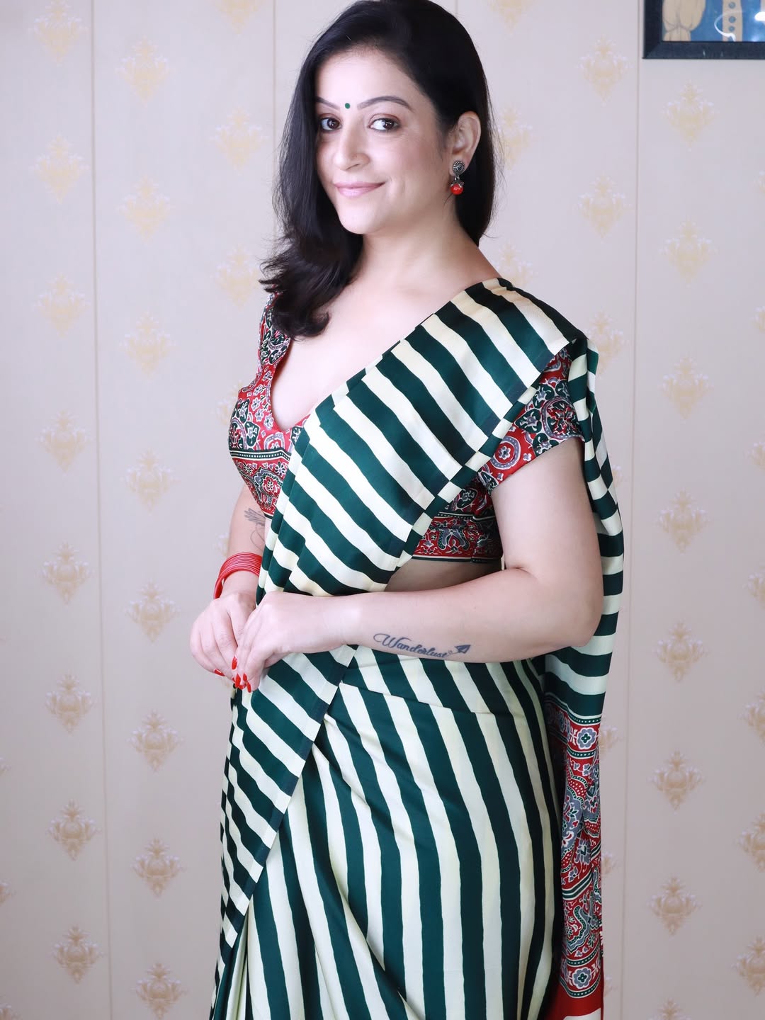 Nectarous Black & Black 1 Minute Ready To Wear Digital Printed Crape Silk Saree