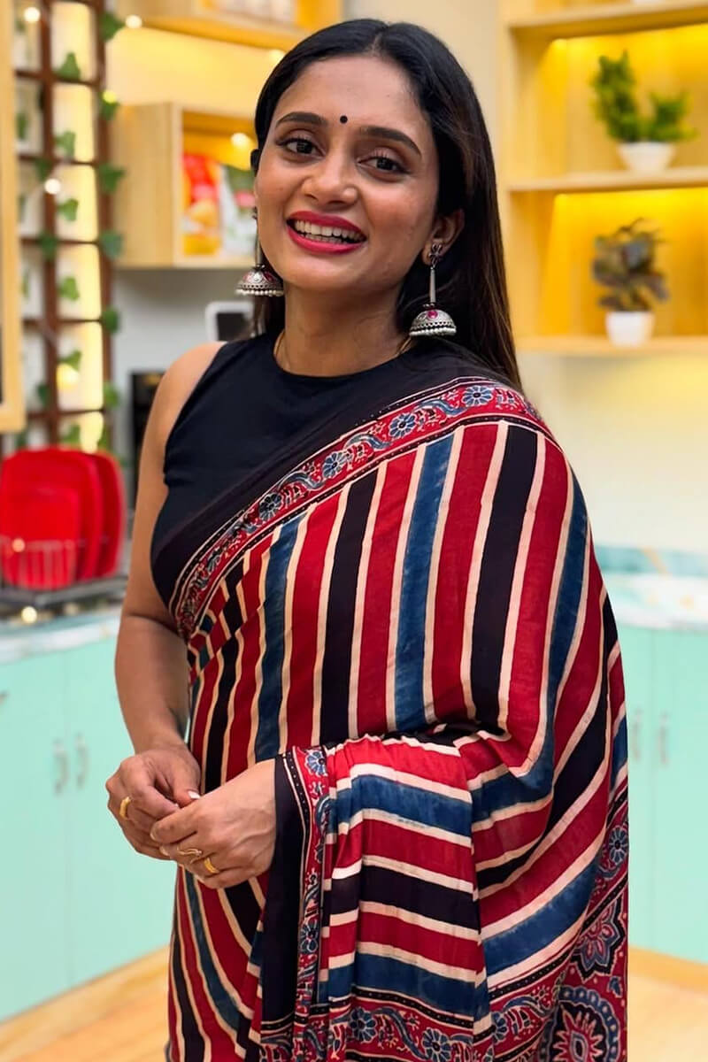 Enamoring Multicolor 1 Minute Ready To Wear Digital Printed Crape Silk Saree