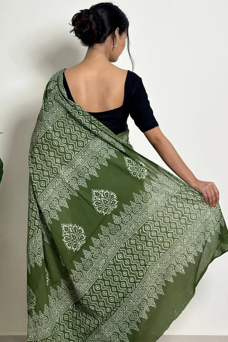 Glamorous 1 Minute Ready To Wear Dark Green Mul Cotton Digital Printed Saree With Pocket