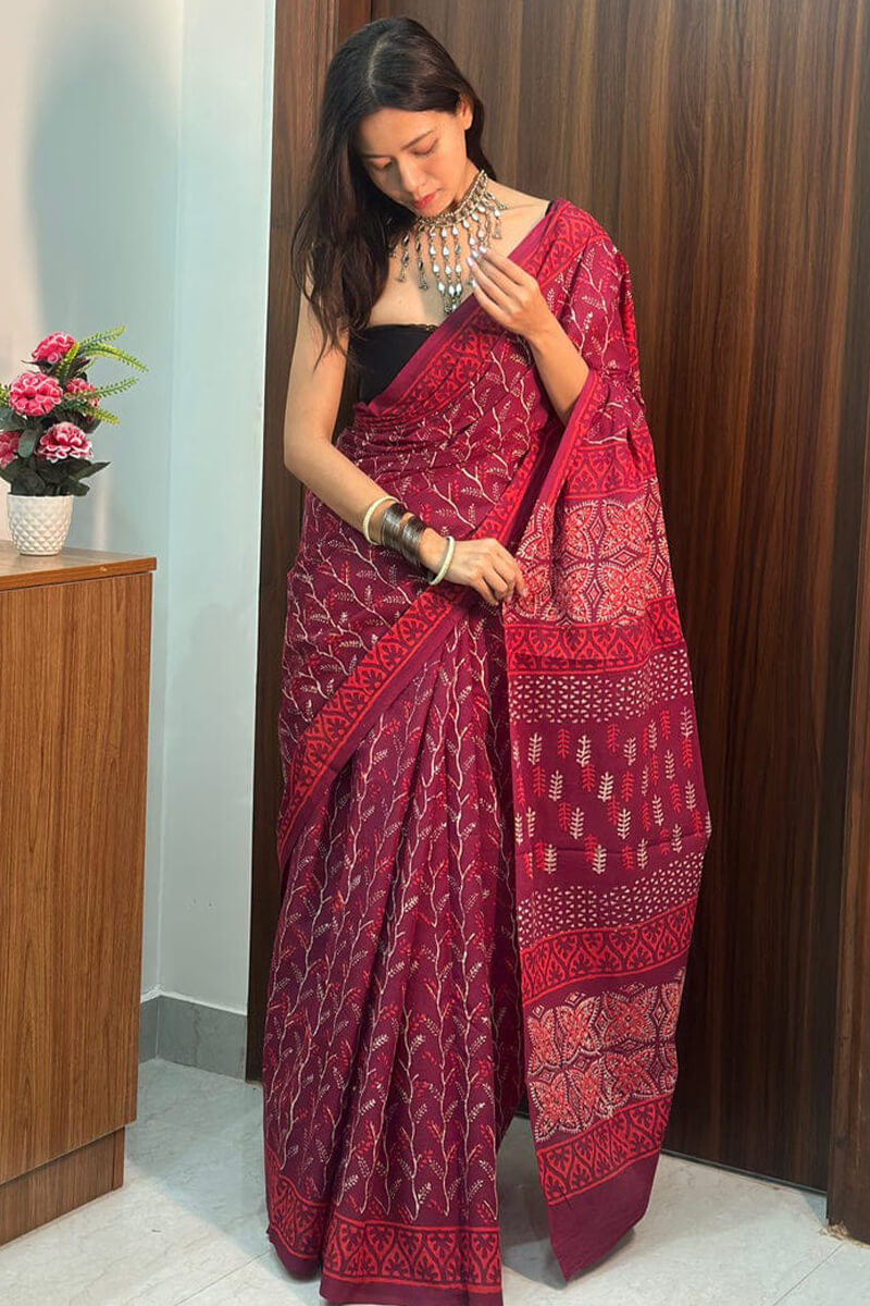 Rhapsody 1 Minute Ready To Wear Dark Pink Mul Cotton Digital Printed Saree With Pocket