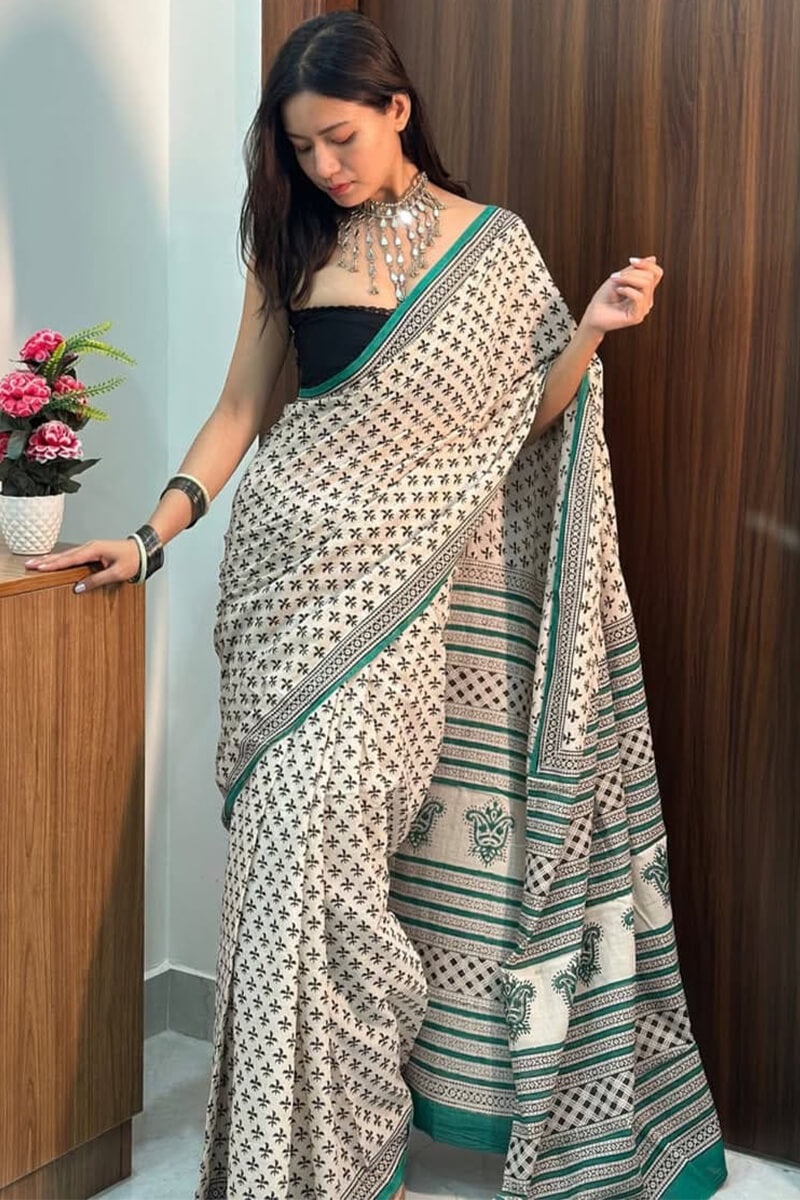 Delightful 1 Minute Ready To Wear off White Mul Cotton Digital Printed Saree With Pocket