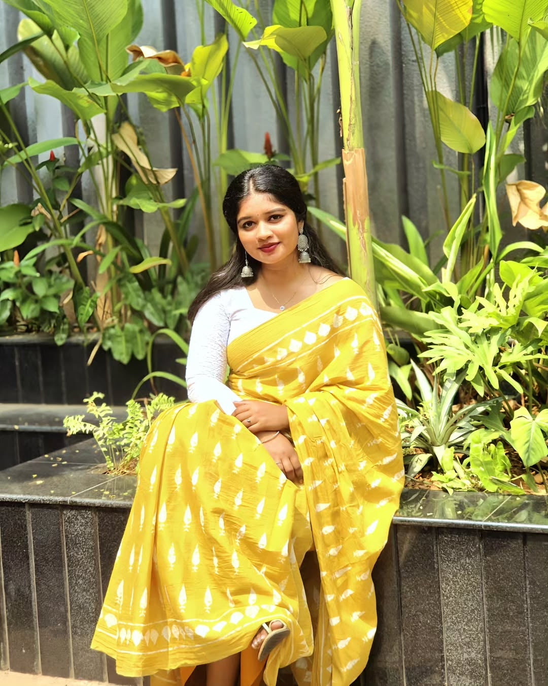 Flameboyant 1 Minute Ready To Wear Yellow Mul Cotton Digital Printed Saree