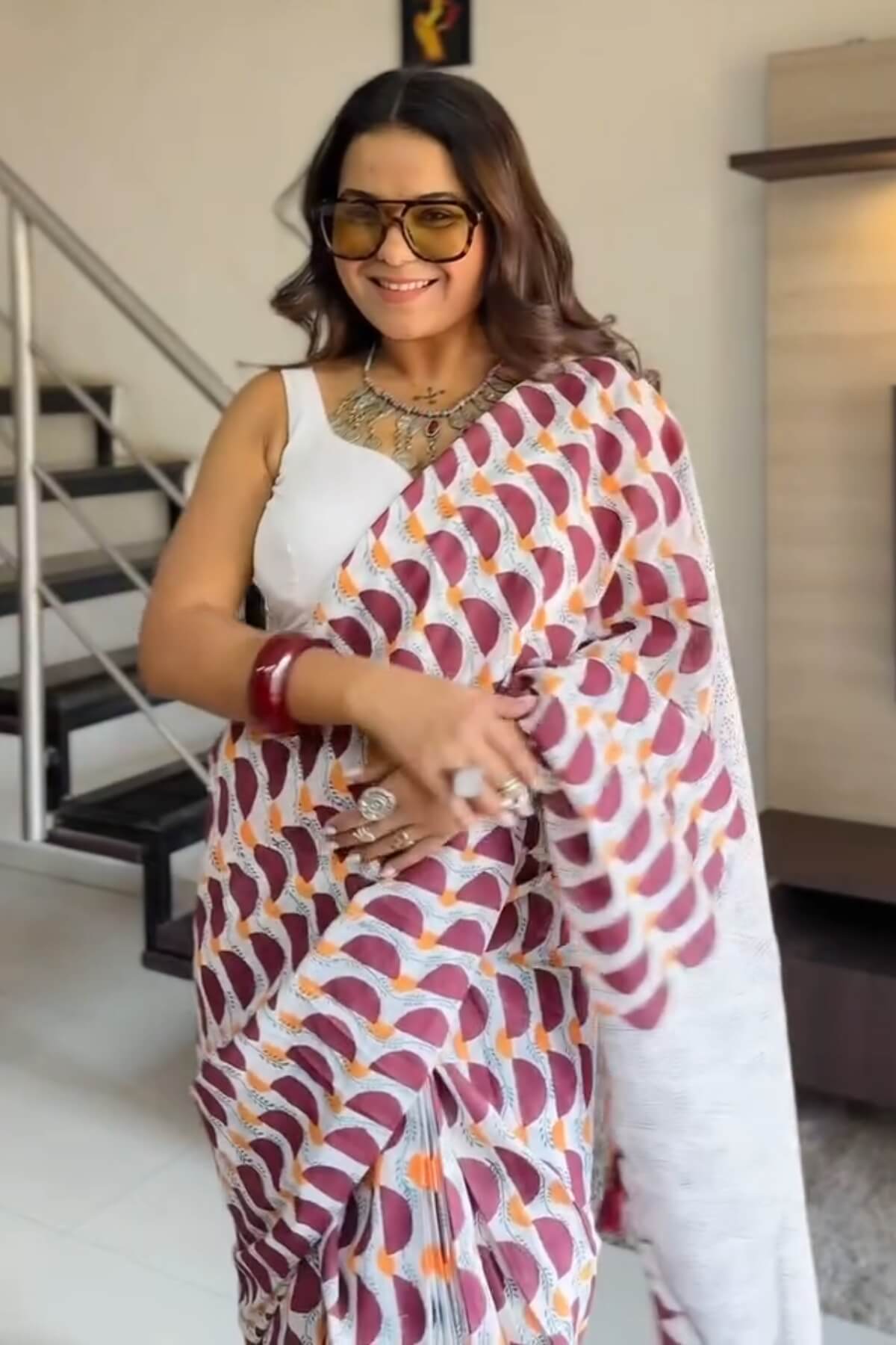 Fancifull 1 Minute Ready To Wear Off White Mul Cotton Digital Printed Saree