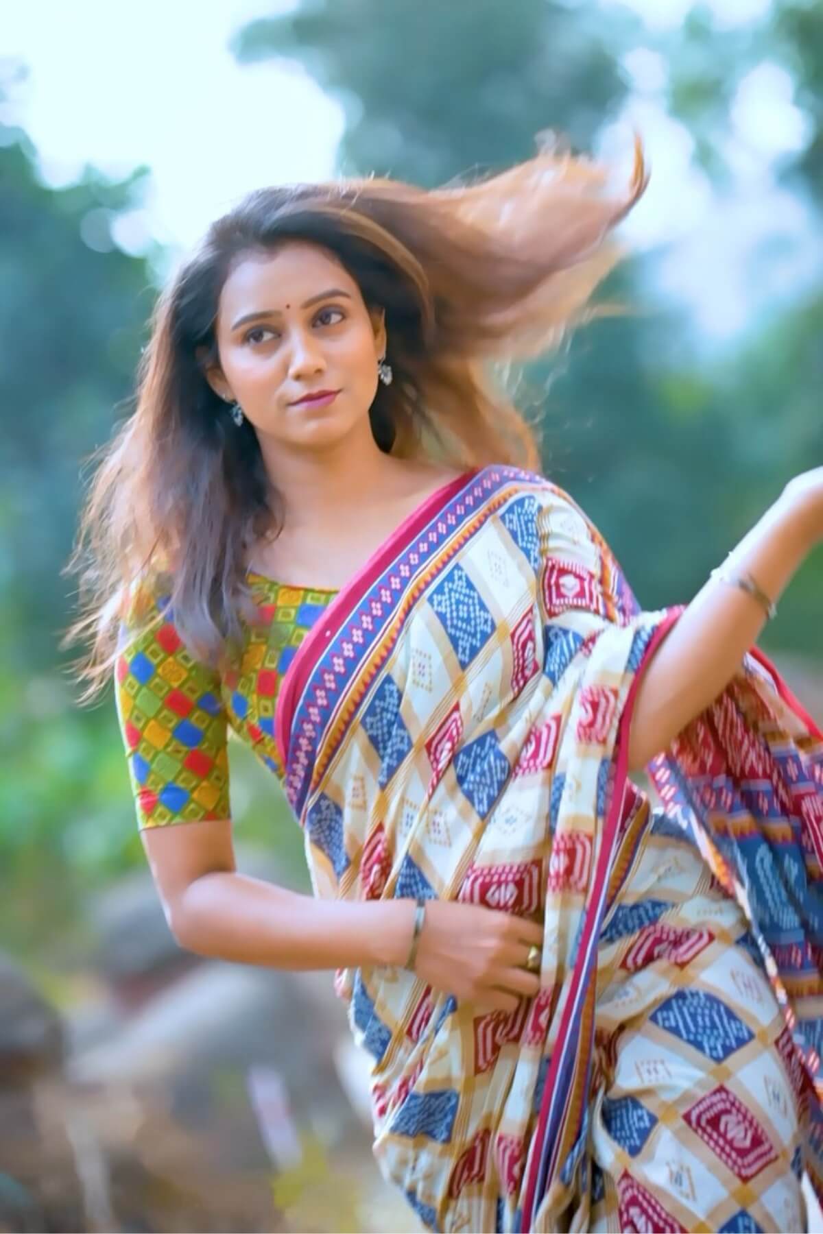 Smashing 1 Minute Ready To Wear Beige Mul Cotton Digital Printed Saree