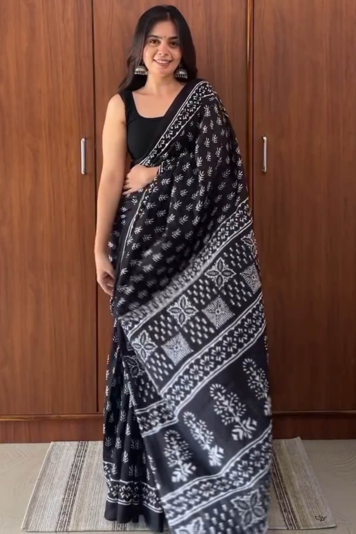 Sizzling 1 Minute Ready To Wear Black Mul Cotton Digital Printed Saree