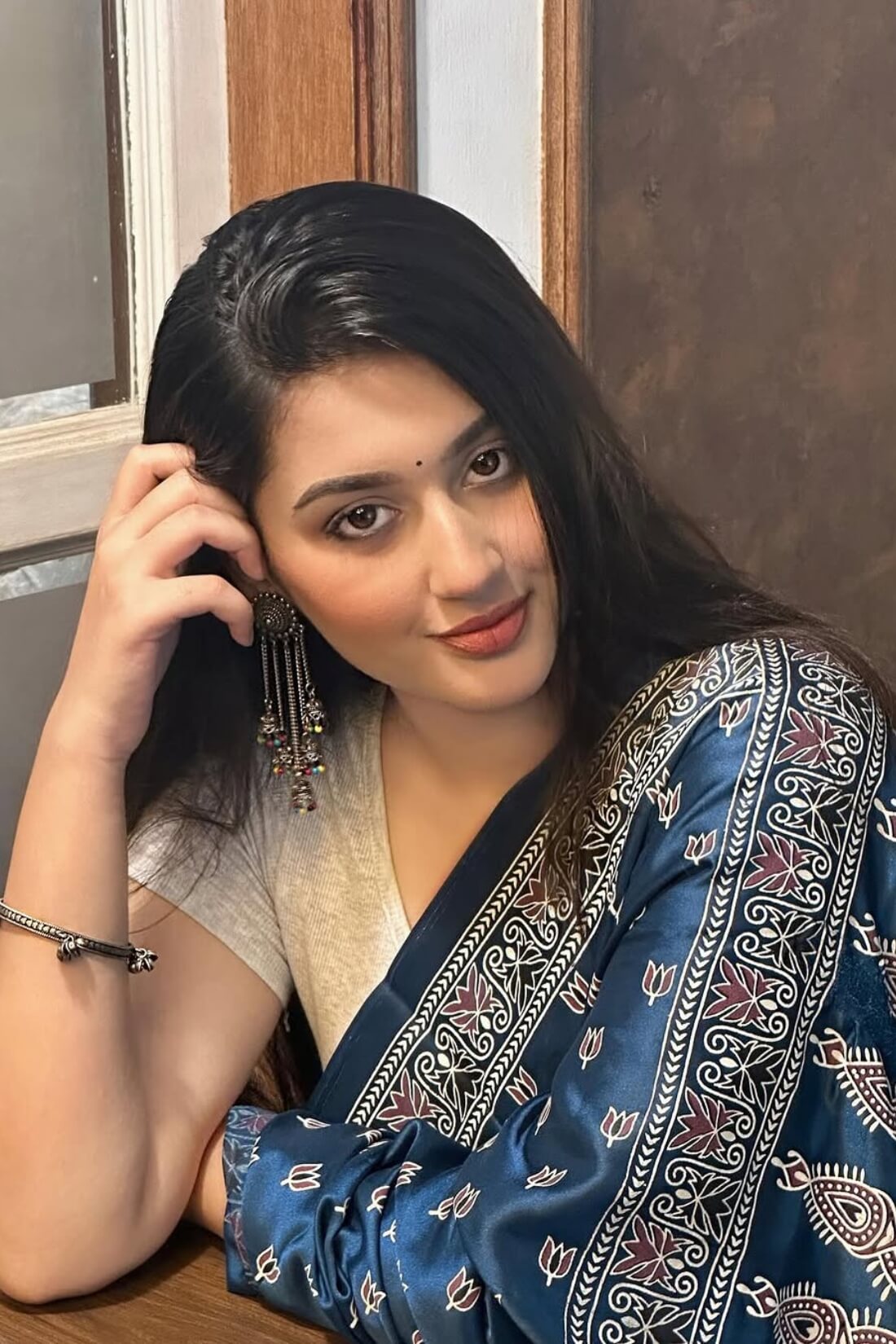 Lustrous Teal Blue 1 Minute Ready To Wear Digital Printed Crape Silk Saree