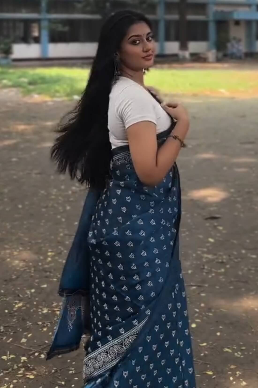 Lustrous Teal Blue 1 Minute Ready To Wear Digital Printed Crape Silk Saree