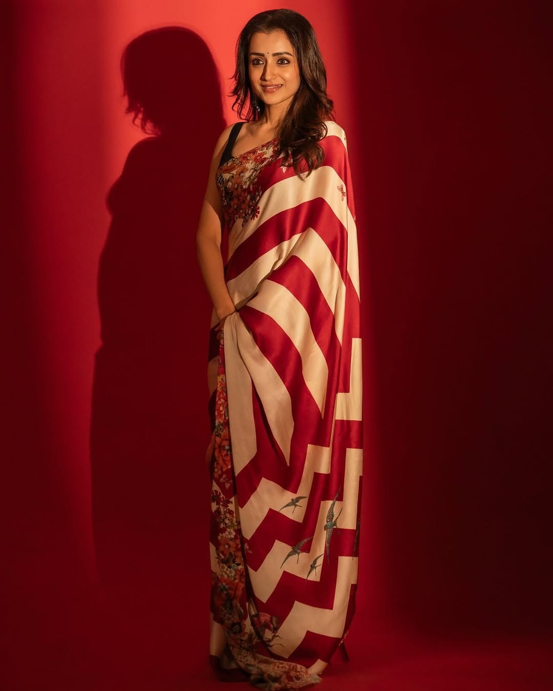 Imbrication Beige And Maroon 1 Minute Ready To Wear Digital Printed Crape Silk Saree