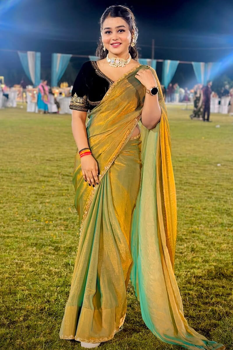 Scintillating Green Fancy Silk Saree With Verdant Blouse Piece