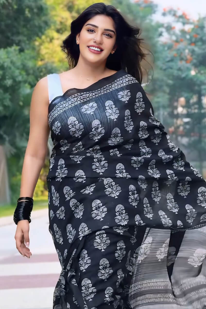 Mellifluous 1-Minute Ready To Wear Black Cotton Saree