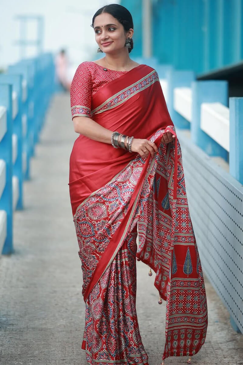Gratifying Red 1 Minute Ready To Wear Digital Printed Crape Silk Saree