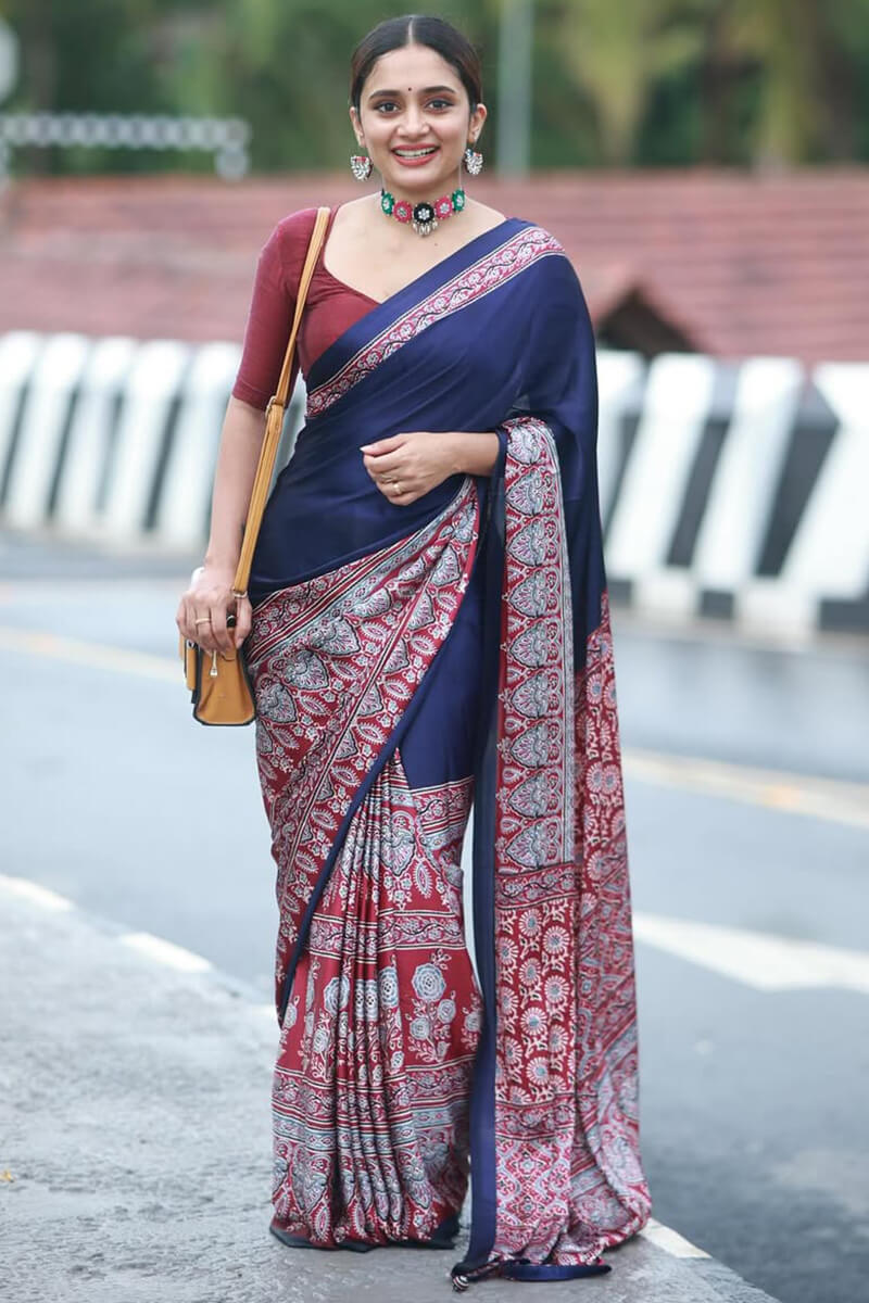 Surpassing Navy Blue 1 Minute Ready To Wear Digital Printed Crape Silk Saree