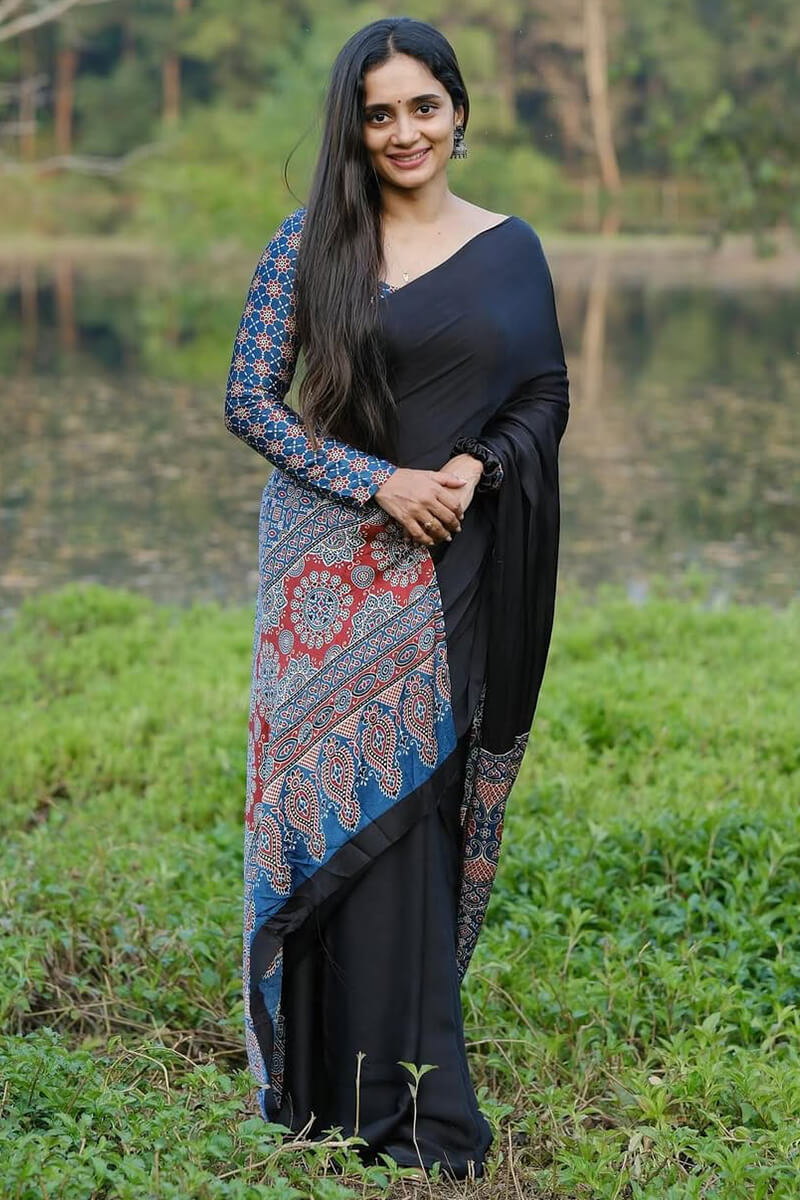 Skinny Black 1 Minute Ready To Wear Digital Printed Crape Silk Saree