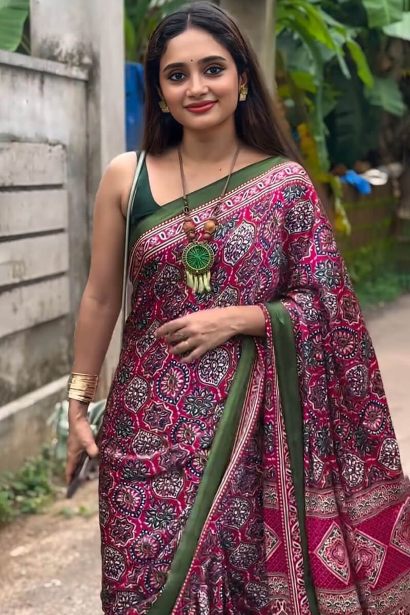 Energetic Dark Pink 1 Minute Ready To Wear Digital Printed Crape Silk Saree