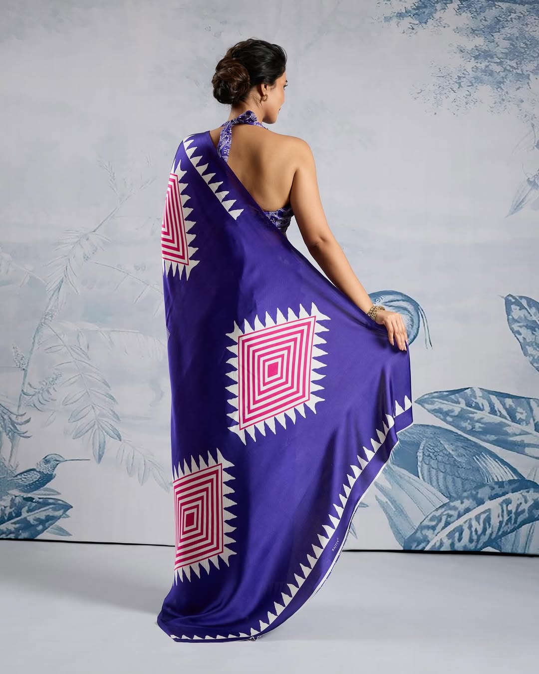Mellifluous Royal Blue 1 Minute Ready To Wear Digital Printed Crape Silk Saree